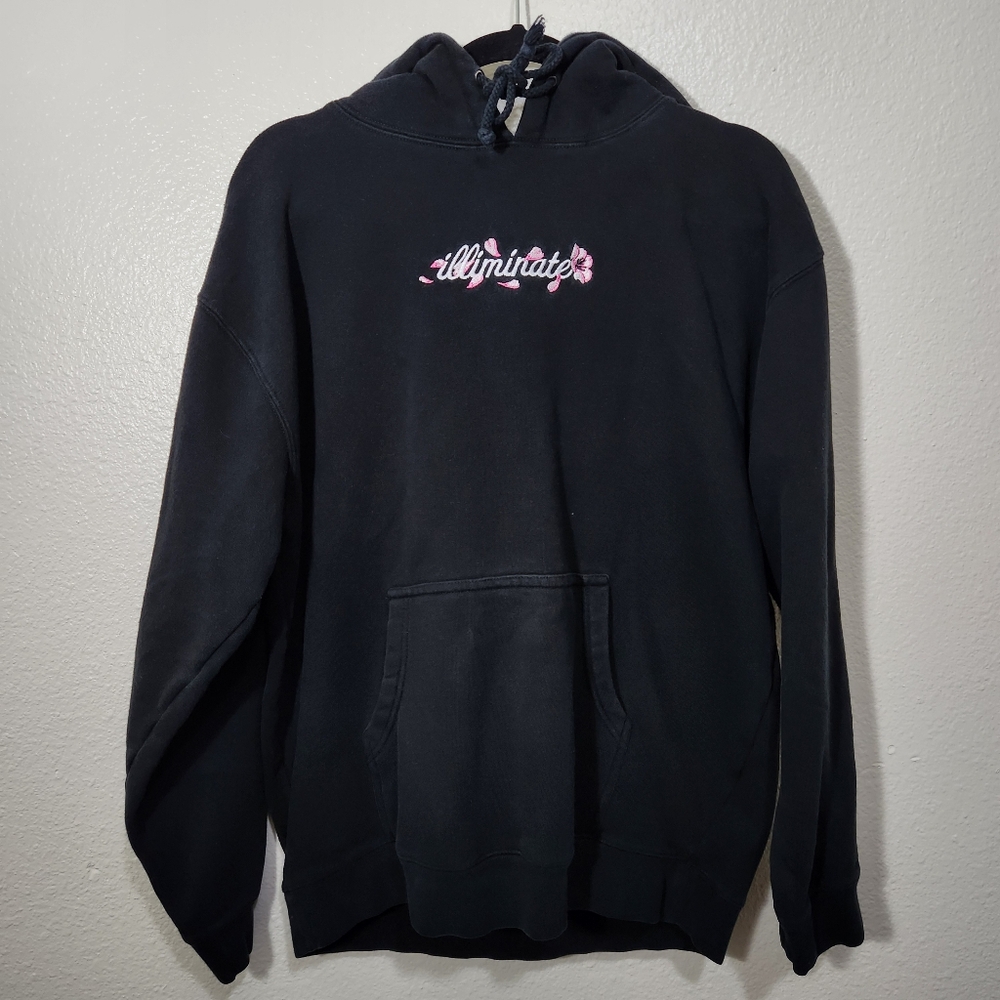 ILLIMINATE Black Cherry Blossom Sweater. Size Large.